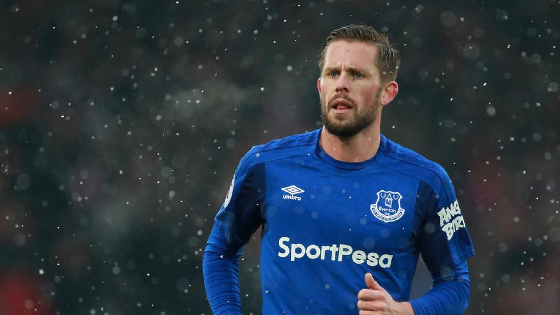 开云体育中国官网-五大联赛裁判执法风格是否决定比赛节奏方向，赛事裁判都来自哪里